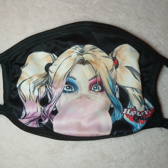DC Comics Accessories - Harley Quinn Face Mask DC Comics